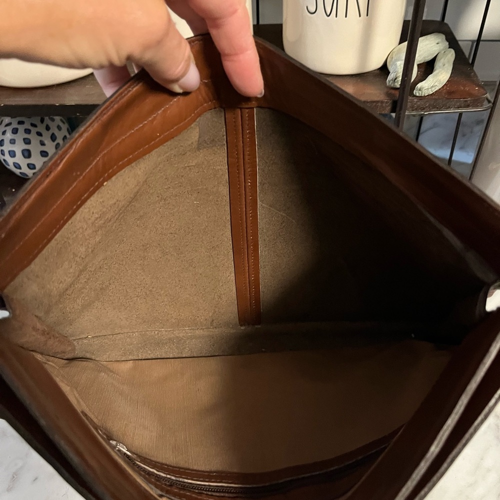 Vintage Brown Leather document folder - such an amazing treasure. - Picture 3 of 4